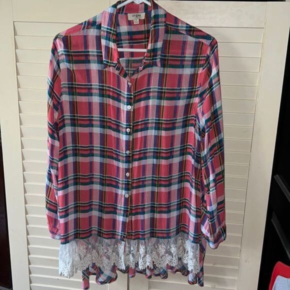 Umgee Plaid Button Down Tunic Shirt Woman’s Small Lace Hem 3/4 Sleeves - Picture 1 of 6